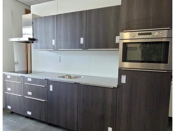 Veiling - Luxe Bruynzeel Showroomkeuken Semi-Greeploos, Huis en Inrichting, Keuken | Complete keukens, Gebruikt