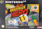 Mario64.nl: Bomberman Hero Compleet - iDEAL!, Ophalen of Verzenden, Gebruikt