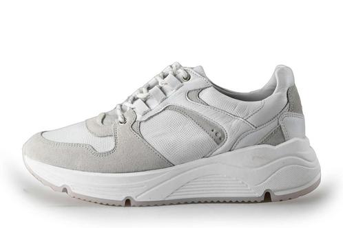 AQA Sneakers in maat 42 Wit | 10% extra korting, Kleding | Dames, Schoenen, Wit, Zo goed als nieuw, Sneakers of Gympen, Verzenden