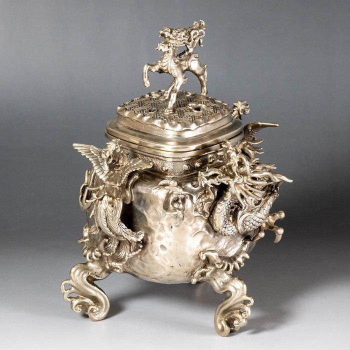 Qilin en draken wierookvat in galvanisch zilver - Tsunetaro, Antiek en Kunst, Antiek | Overige Antiek