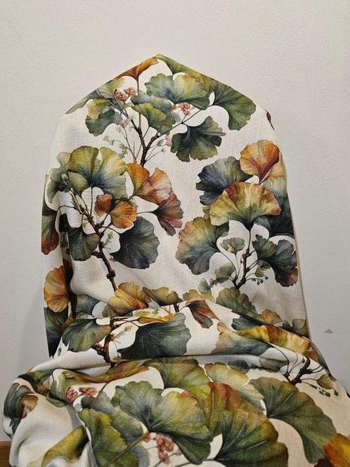 Nieuw ontwerp in linnen! Exclusieve artistieke bloemenstof,, Antiek en Kunst, Antiek | Kleden en Textiel