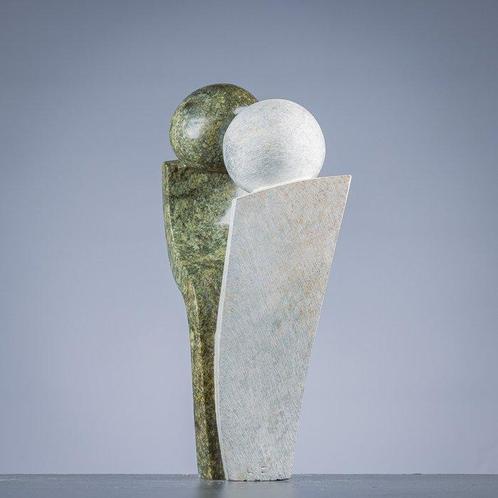 K.F. - Figuur - Beeld: Happy couple - soap stone, Antiek en Kunst, Curiosa en Brocante