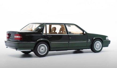 DNA Collectibles 1:18 - Modelauto - Volvo S90 Royal - 1998 -, Hobby en Vrije tijd, Modelauto's | 1:5 tot 1:12