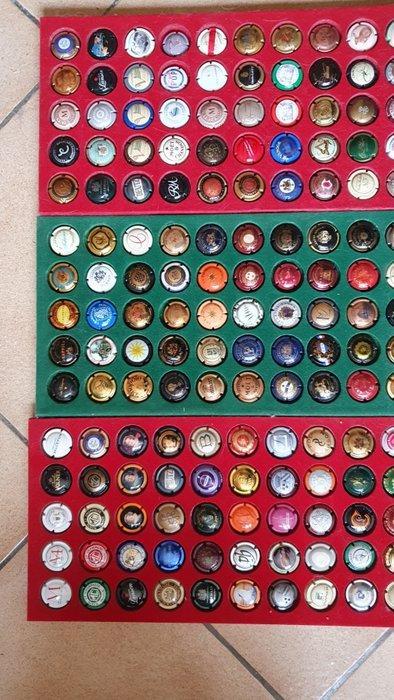 Collectie champagnecapsules, Antiek en Kunst, Antiek | Speelgoed