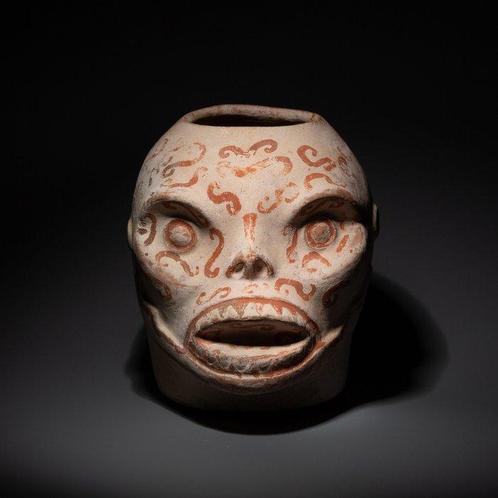 Moche, Peru Terracotta Schedelvormige kom. 200 - 600 na, Verzamelen, Mineralen en Fossielen