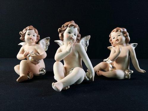 Beeldje - Set van 3 putti - kerstdecoratie (3) - Porselein, Antiek en Kunst, Antiek | Boeken en Bijbels