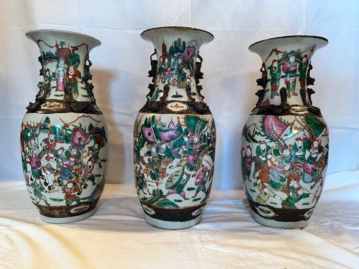 Porselein - China - Qing Dynastie (1644-1911), Antiek en Kunst, Antiek | Overige Antiek