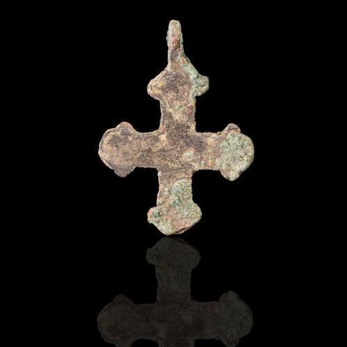 Viking periode Bronzen geëmailleerd kruis (Zonder, Antiek en Kunst, Antiek | Overige Antiek