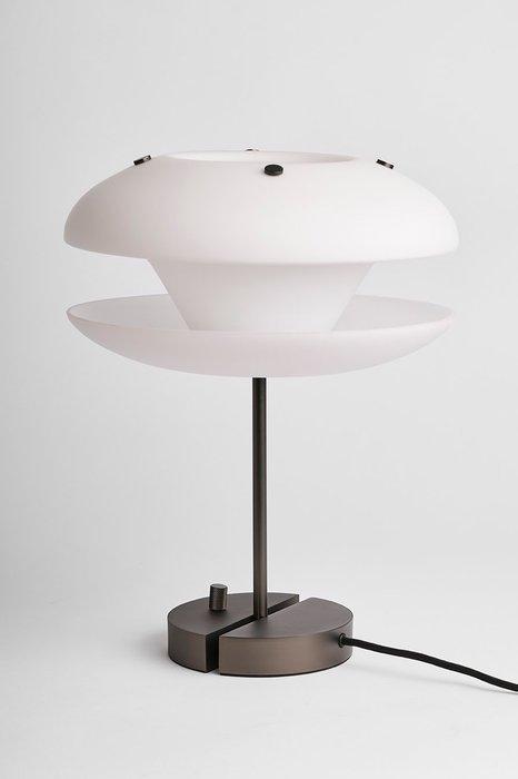 Norr11 - Kristian Sofus Hansen & Tommy Hyldahl - Tafellamp -, Antiek en Kunst, Antiek | Lampen
