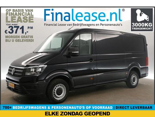 Volkswagen Crafter 2.0 TDI L3H2 140PK 3000KG Trekgw. €371pm, Auto's, Bestelauto's, Lease, Handgeschakeld, Diesel, Volkswagen, Zwart