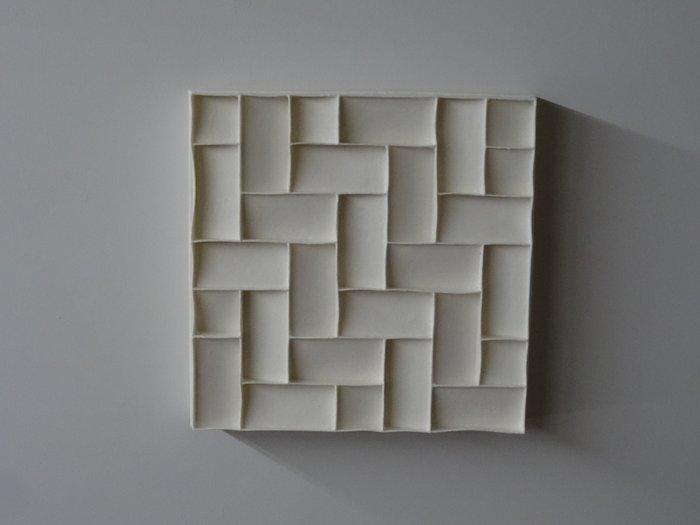 Hans Meeuwsen - 2025 - 93 Wit minimalistisch wandrelief, Antiek en Kunst, Kunst | Designobjecten