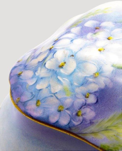 Limoges, France - R. Vivavldi - Sieradendoos - mod. Jasmin, Antiek en Kunst, Curiosa en Brocante