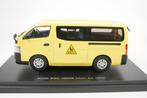 Ebbro 1:43 - Modelauto - Nissan NV350 Caravan schoolbus -, Nieuw