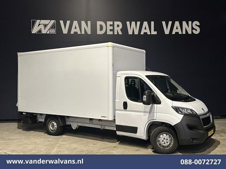 Peugeot Boxer | 2.2 BlueHDi 141pk Bakwagen Laadklep Euro6, Auto's, Bestelauto's, Dealer onderhouden, Te koop, Handgeschakeld, Diesel