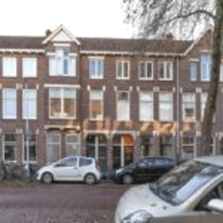 Benedenwoning met tuin, 2 slaapkamers, exclusief p..., Huizen en Kamers, Kamers te huur, 50 m² of meer, Utrecht