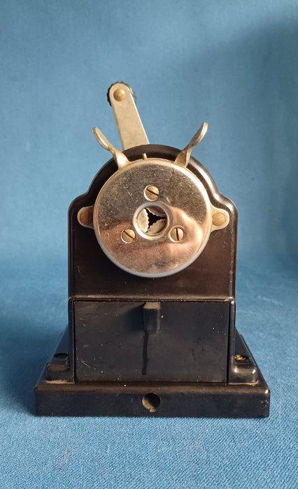 ASW Mod. 120 - Pencil Sharpener ASW Model * Ein Original aus, Antiek en Kunst, Antiek | Wandborden en Tegels