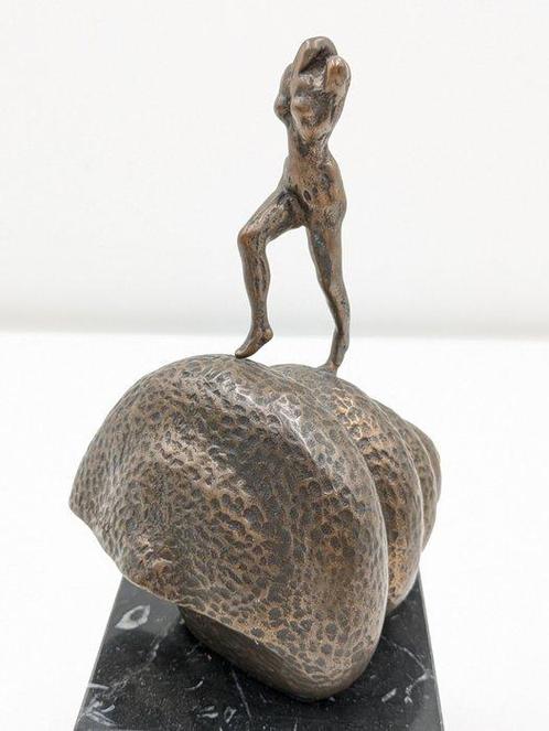 Salvador Dali (1904-1989) - sculptuur, Donna nuda che sale, Antiek en Kunst, Antiek | Overige Antiek