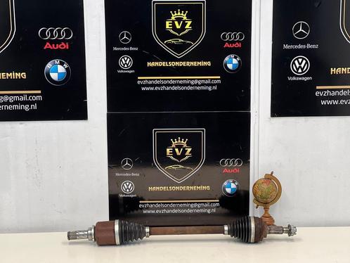 Renault Clio aandrijfas links voor bj.2017 art.391017355R, Auto-onderdelen, Remmen en Aandrijving, Gebruikt, Renault