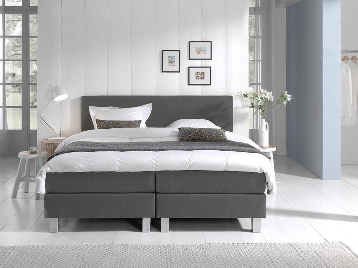 Boxspring Eefje - Grijs - 140 x 220 cm, Huis en Inrichting, Slaapkamer | Boxsprings, 220 cm, Grijs, 140 cm, Twijfelaar, Verzenden