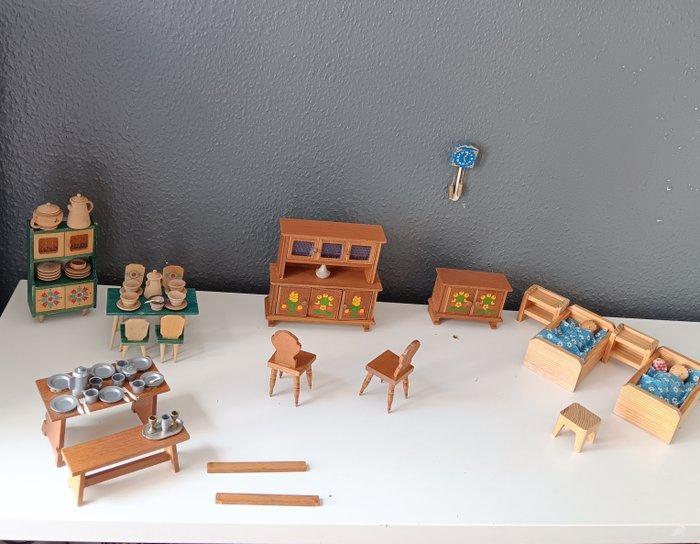 Dora Kuhn German Furniture - Poppenhuis - 1960-1970, Antiek en Kunst, Antiek | Speelgoed