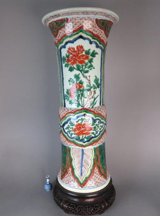 Vaas - Porselein - WUCAI - PLUM BLOSSOMS, PEONIES AND, Antiek en Kunst, Antiek | Overige Antiek