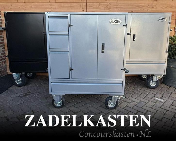 NIEUWE ZADELKASTEN / CONCOURSKASTEN / DIVERSE MODELLEN, Dieren en Toebehoren, Paarden en Pony's | Trailers en Aanhangwagens, Nieuw