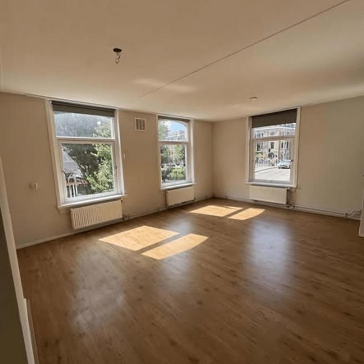 Ruime eengezinswoning met tuin, Huizen en Kamers, Huizen te koop