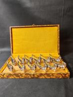 Messensteun (12) - zilver metaal