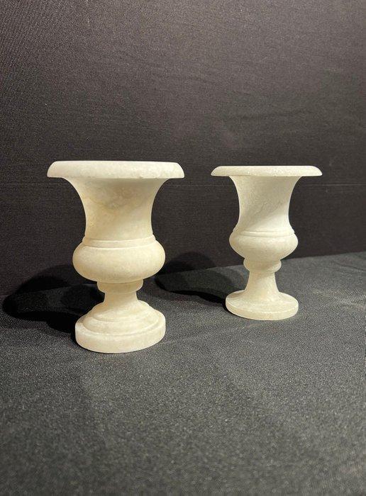 Vaas (2) - Albast, Antiek en Kunst, Curiosa en Brocante