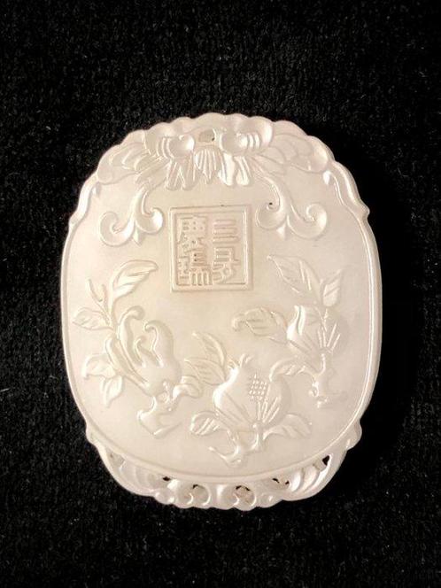Hanger - Jade - China (Zonder Minimumprijs), Antiek en Kunst, Antiek | Overige Antiek