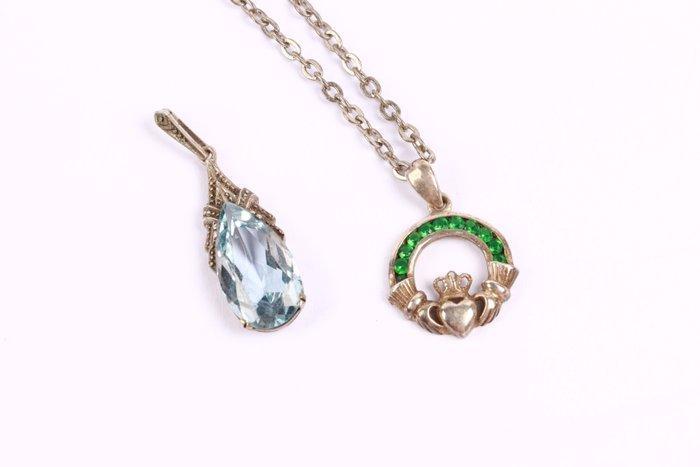 Zonder minimumprijs - Ketting met hanger Zilver - Twee, Sieraden, Tassen en Uiterlijk, Antieke sieraden