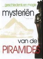Boek Geheimen Van De Piramiden 9789036614467, Boeken, Verzenden, Zo goed als nieuw