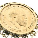 Gouden broche van 10 gulden munt Koning Willem De Derde 1875, Ophalen of Verzenden, Gebruikt, Overige kleuren, Goud