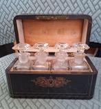 Geïnspireerd door de Art Nouveau stijl Toiletset - Hout -