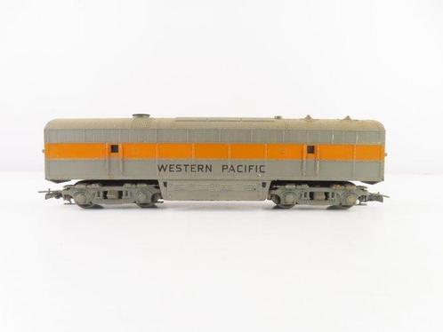Rivarossi H0 - 4081 - Dieselelektrische locomotief (1) - EMD, Hobby en Vrije tijd, Modeltreinen | H0