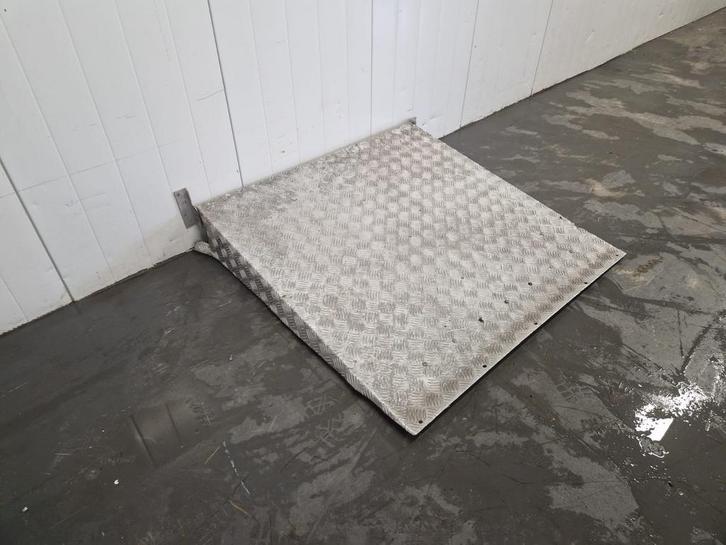 Oprijplaat voor koel- en vriescel 101 x 100 x 16 cm, Zakelijke goederen, Horeca | Keukenapparatuur, Koelen en Vriezen