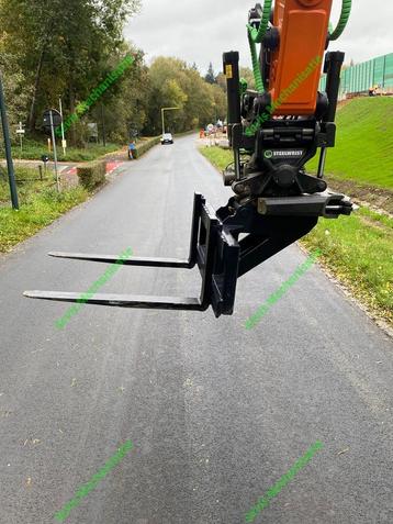 S60 Palletvork Palletframe Lepels Palletbord Graafmachine beschikbaar voor biedingen