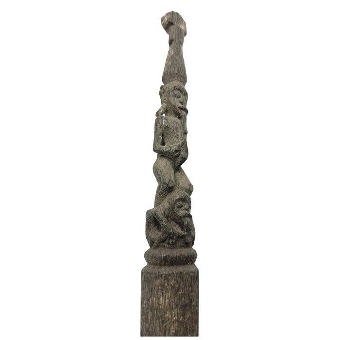 Erosie voorouderbeeld - Kalimantan - Hampatong - Dayak -, Antiek en Kunst, Kunst | Niet-Westerse kunst