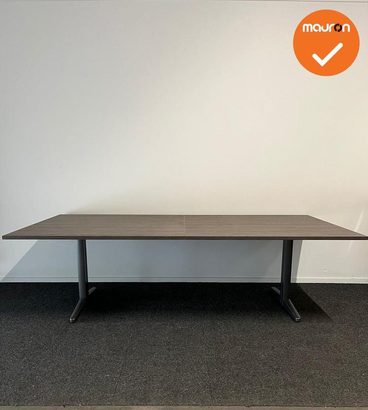 Ahrend Vergadertafel - Rechthoekig - 240x120cm - Oak Dark -, Zakelijke goederen, Kantoor en Winkelinrichting | Kantoormeubilair en Inrichting