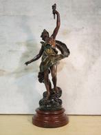 Auguste Moreau (1834-1917) - sculptuur, Le Lever Du Jour