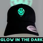 Yupoong - Dad Hat - Smeltende Smiley - GLOW IN THE DARK, Kleding | Heren, Nieuw, Pet, One size fits all, Yupoong 