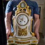 Commode klok Lodewijk XVI-stijl - Verguld brons, Carrara, Antiek en Kunst, Antiek | Klokken