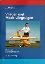 Vliegen met modelvliegtuigen - electro en brandstofmotoren, Boeken, Nieuw, Verzenden