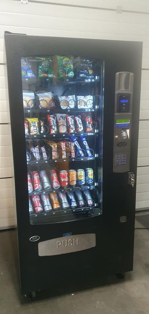 Frisdrank snoep verkoop automaten, Verzamelen, Automaten | Overige, Zo goed als nieuw