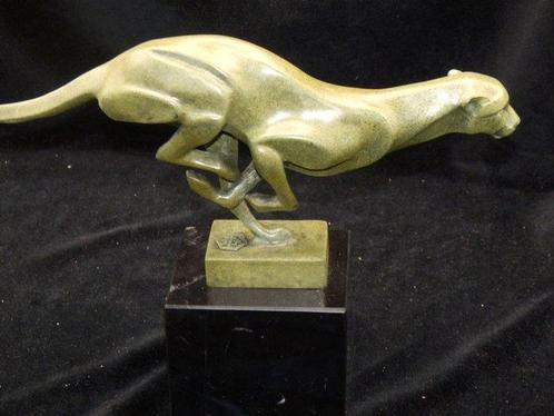 sculptuur, Grote bronzen Art Deco Jaguar met groen patina -, Antiek en Kunst, Curiosa en Brocante