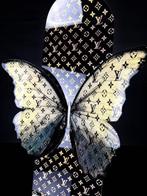Mike Blackarts - Golden Wings – LV Luxury Skateboard