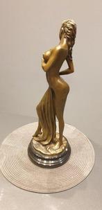 M Nick - Beeld, Nude Girl in Towel - 50 cm - Brons