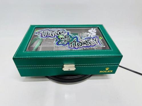 Vanessa Fodera (1981) - LUXURY BOX - TIME IS MONEY, Antiek en Kunst, Kunst | Schilderijen | Modern