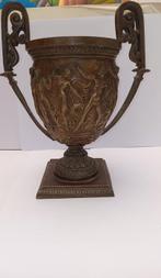 Vaas - Geoxideerd bronzen reliëf, Antiek en Kunst