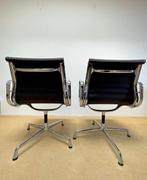 Vitra - Charles & Ray Eames - Stoel (2) - EA108 - Fabric